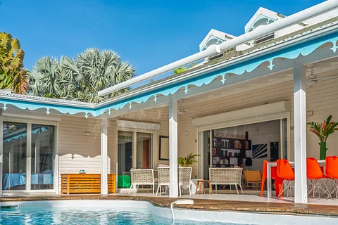 Piscine privée dans une villa à la location en Guadeloupe